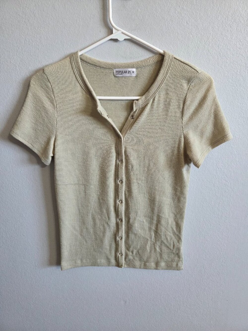 Cute buttonup top